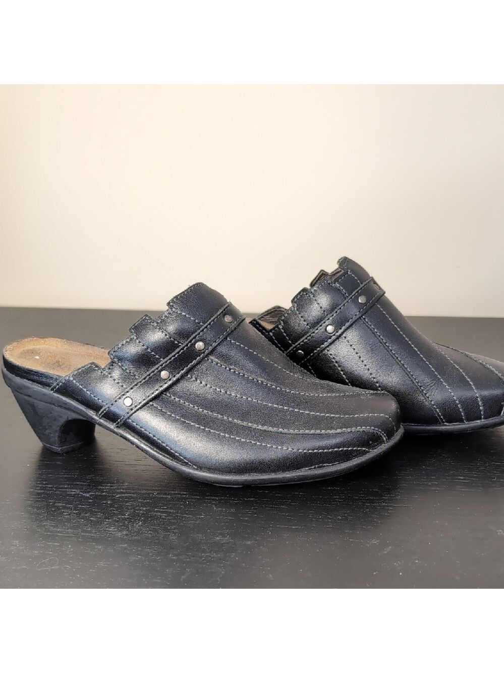Naot Black Leather Clogs Size 35
